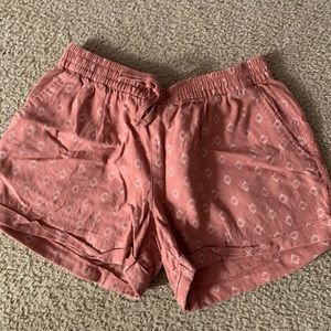 Old navy women’s pink summer shorts